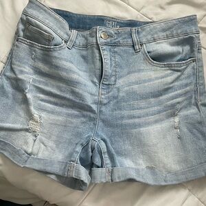 Time and Tru Women's Faded Blue Jean Shorts